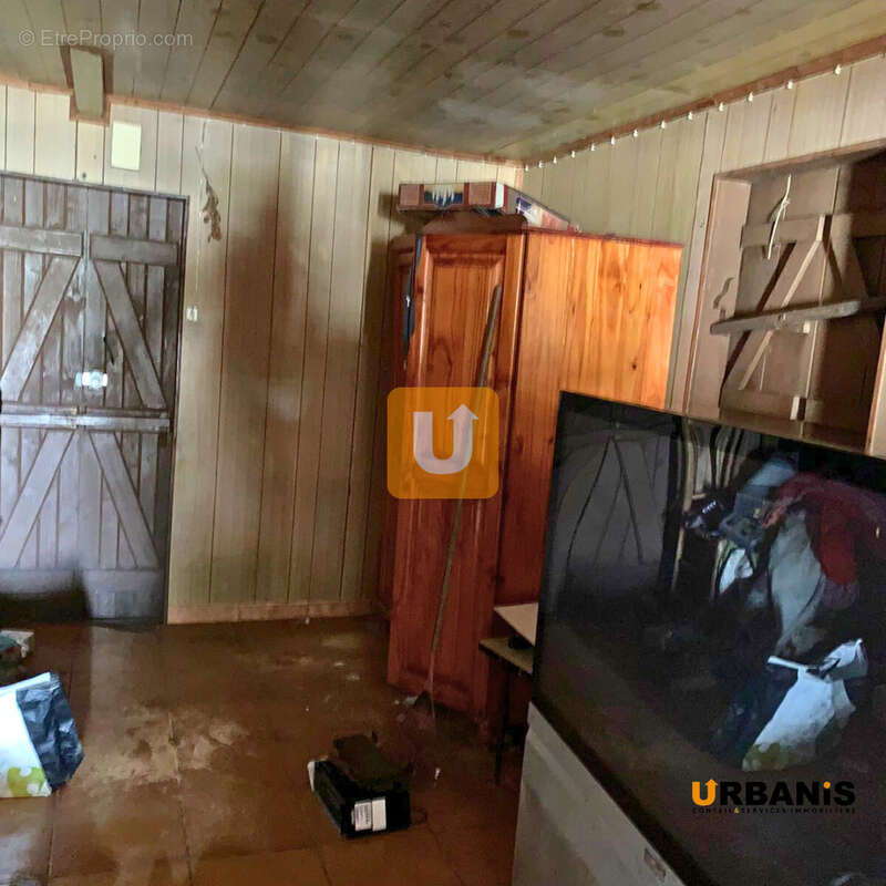 Terrain à LE TAMPON