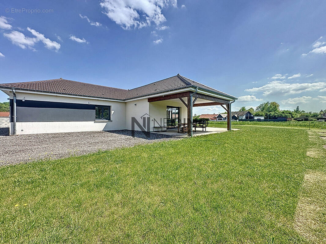 Maison à LIFFOL-LE-GRAND