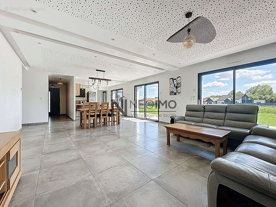 Maison à LIFFOL-LE-GRAND