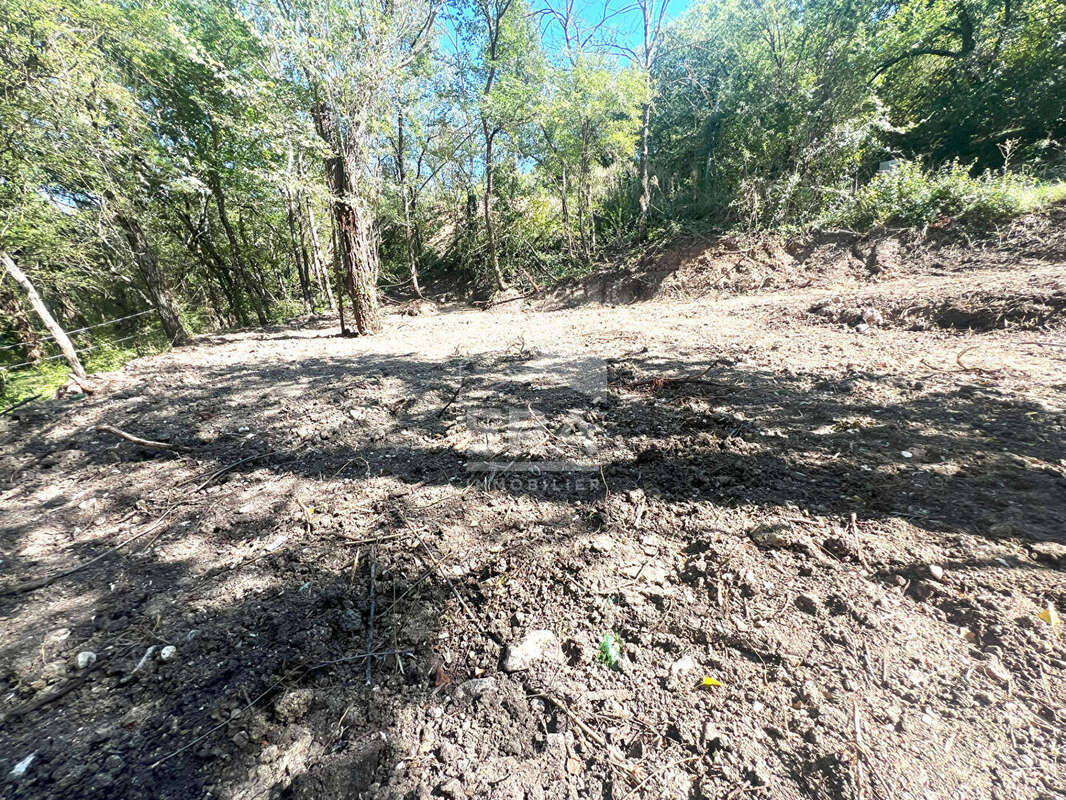 Terrain à MORMOIRON