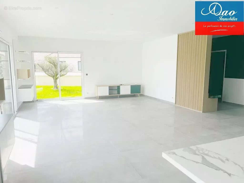 Maison à SAINT-ANDRE-LES-VERGERS