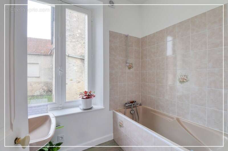 Maison à CHATILLON-SUR-MARNE