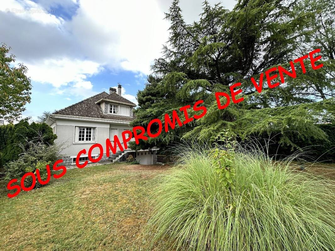 Maison à SAINT-JUNIEN