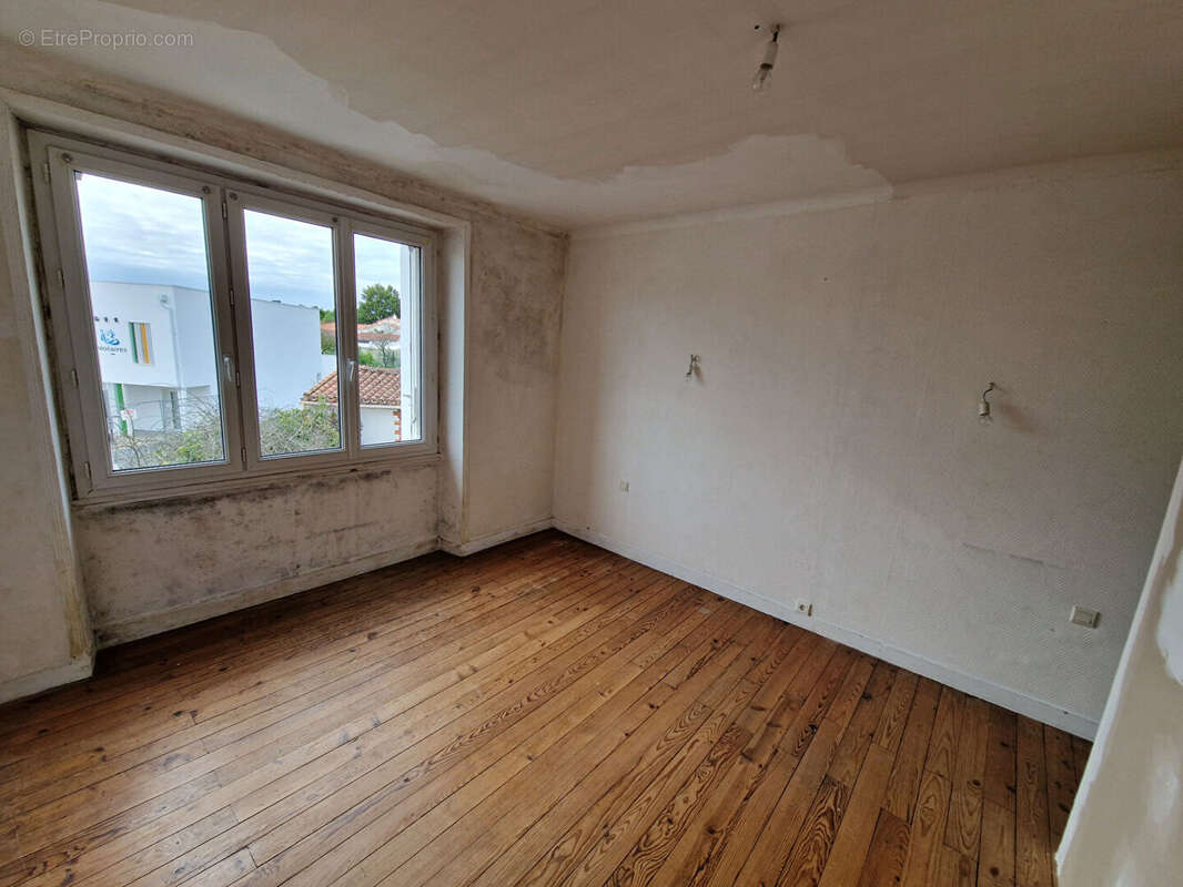 Maison à ROCHESERVIERE