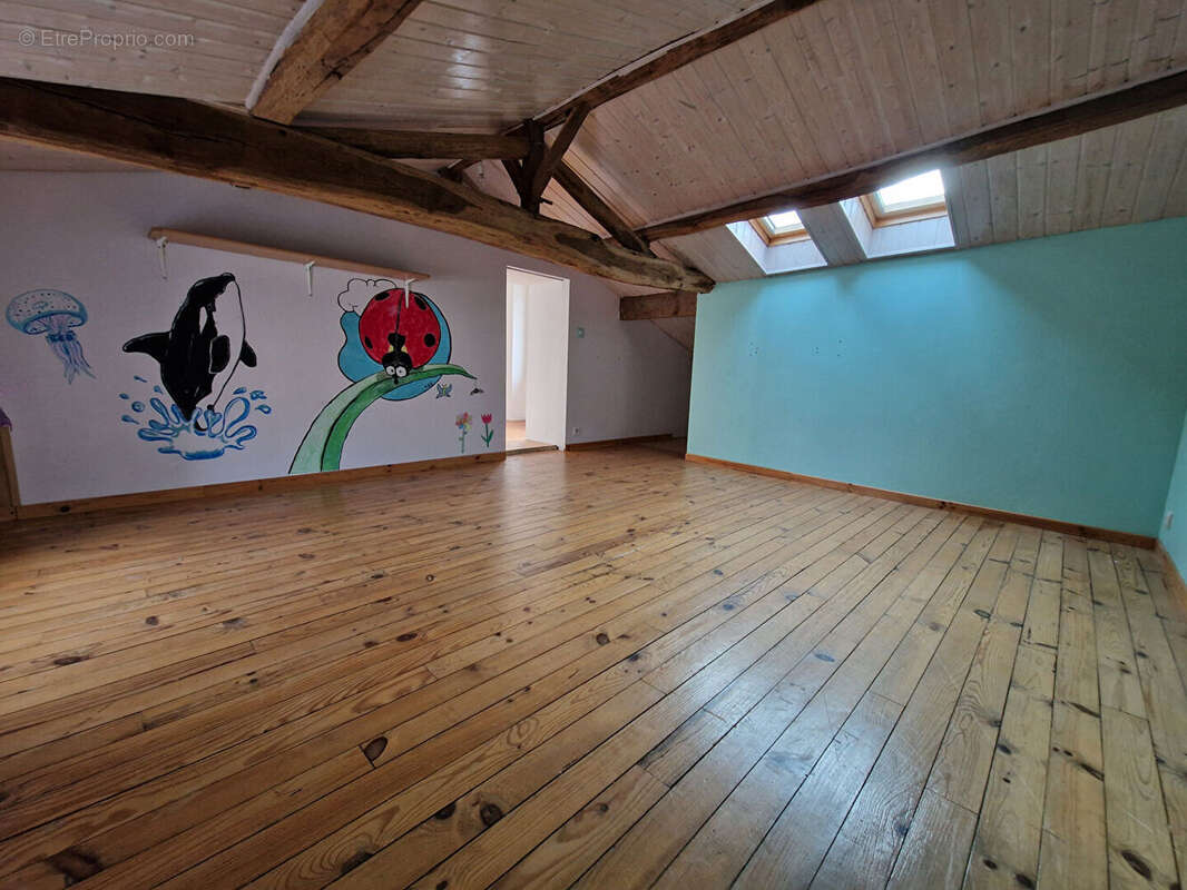 Maison à ROCHESERVIERE