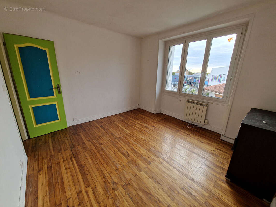 Maison à ROCHESERVIERE