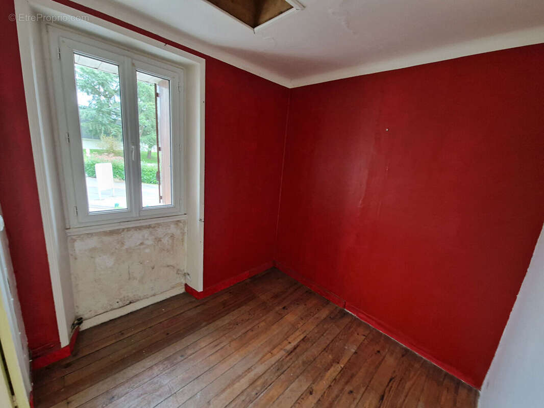 Maison à ROCHESERVIERE