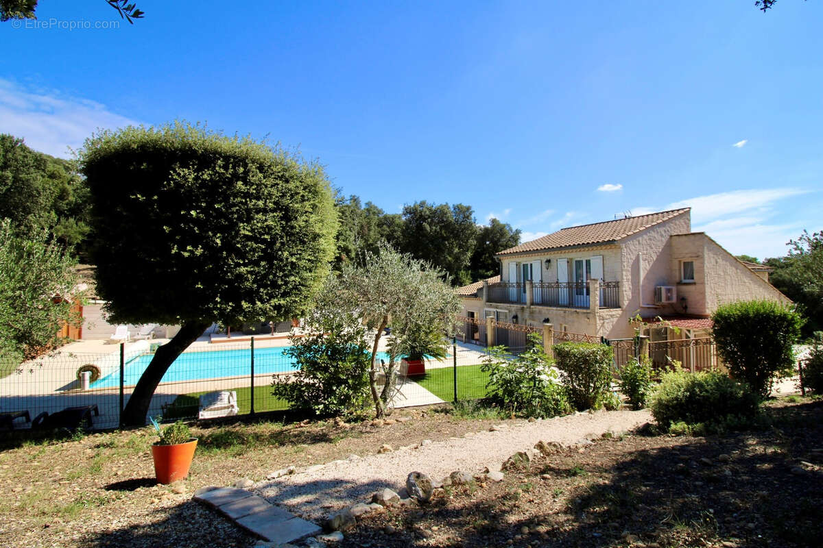 Maison à BELLEGARDE