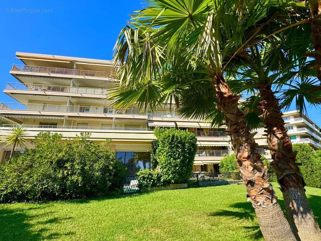 Appartement à LE CANNET