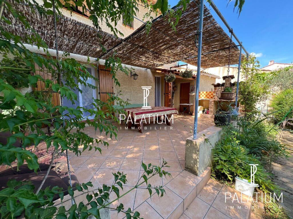 Maison à GREOUX-LES-BAINS