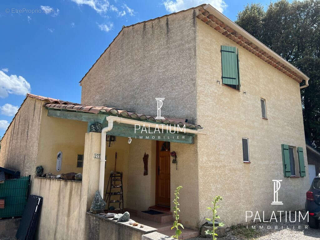 Maison à GREOUX-LES-BAINS