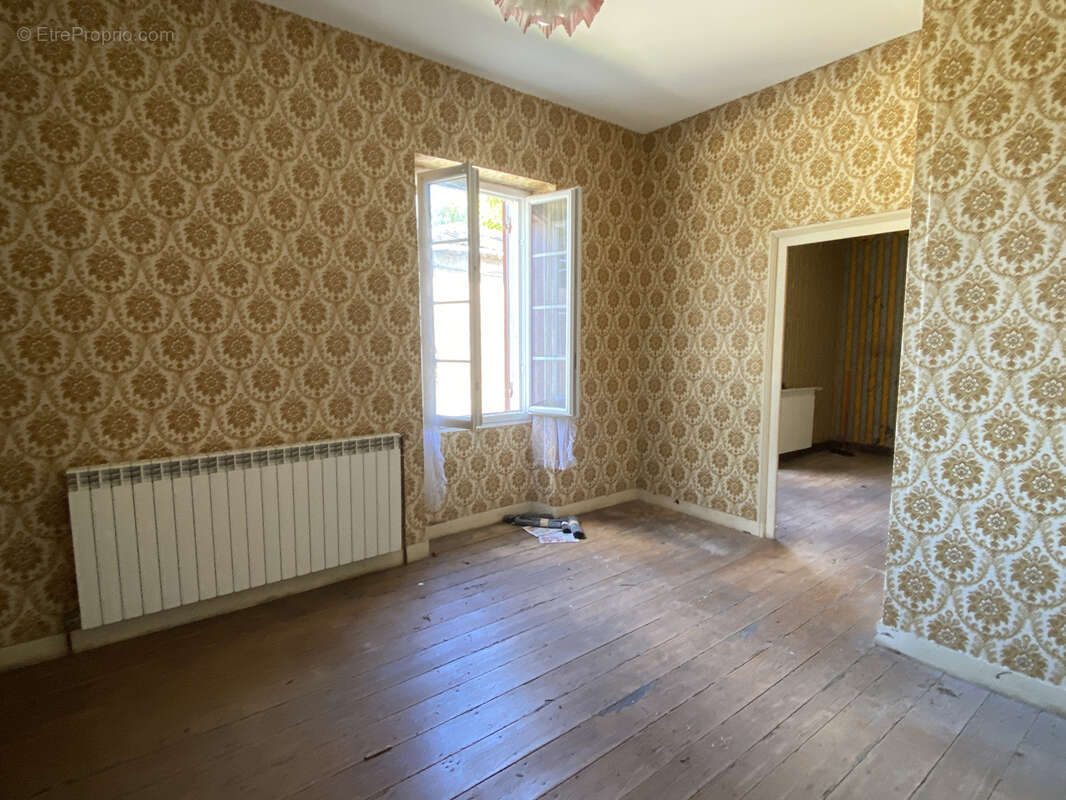 Maison à SAINT-PIERRE-D&#039;AURILLAC