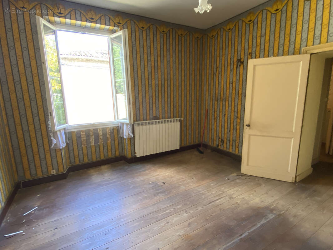 Maison à SAINT-PIERRE-D&#039;AURILLAC