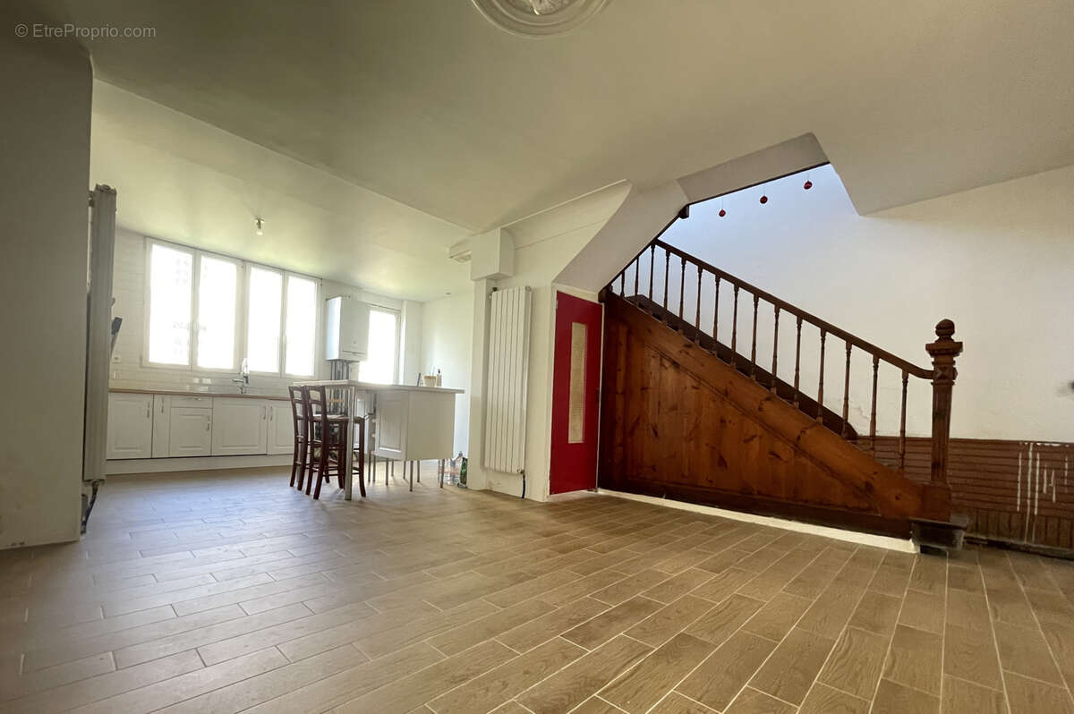 Maison à SAINT-GEREON