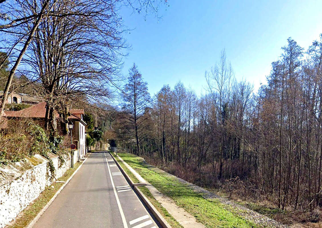 Terrain à SAINT-FORGET