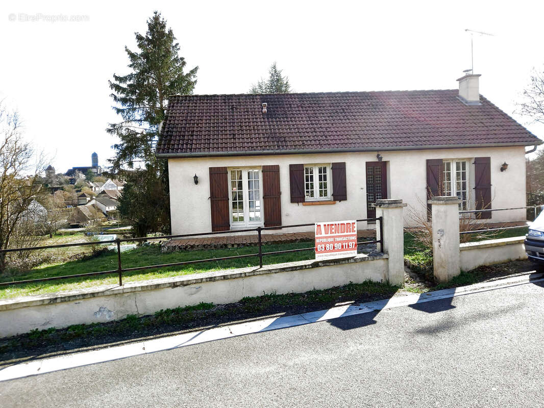 Maison à ARNAY-LE-DUC