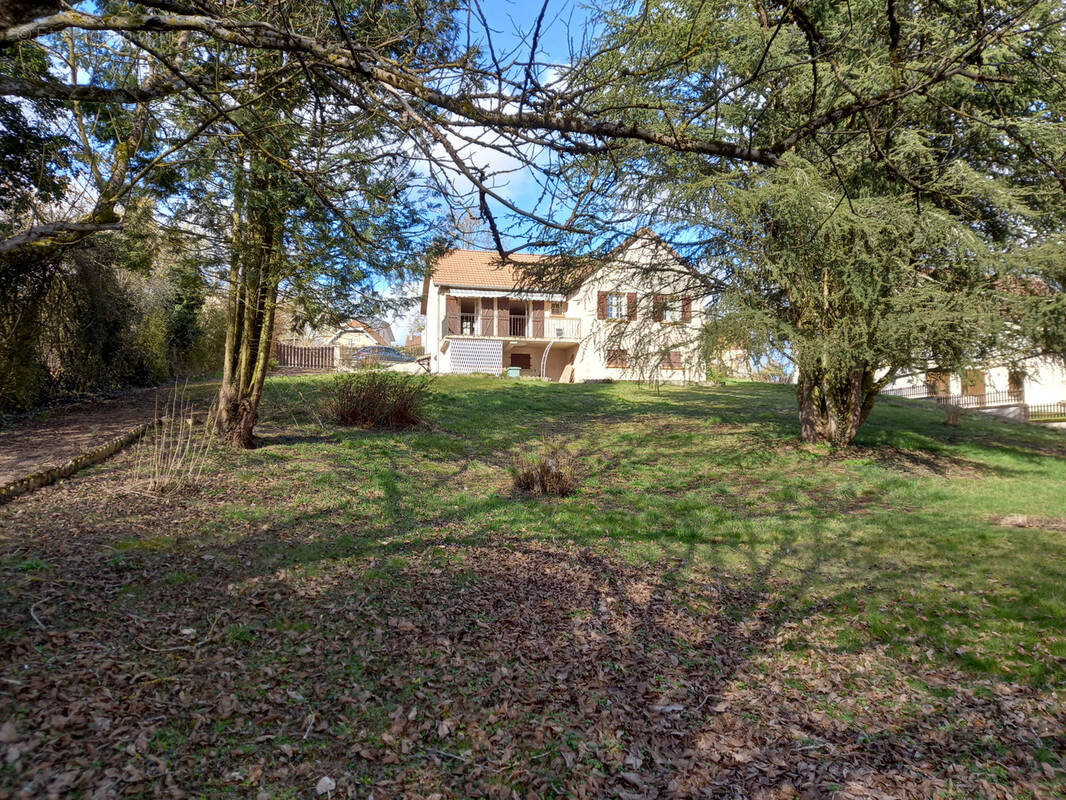 Maison à ARNAY-LE-DUC