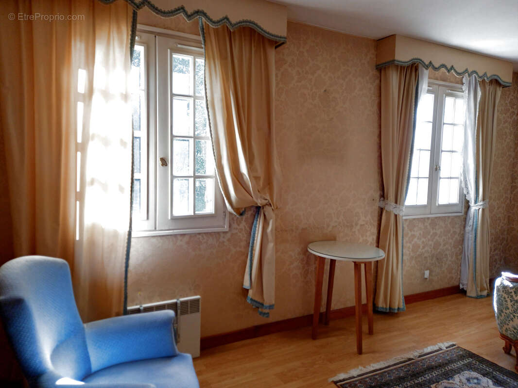 Maison à ARNAY-LE-DUC