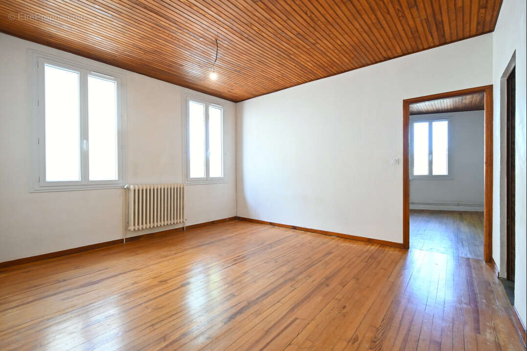 Maison à CINTEGABELLE