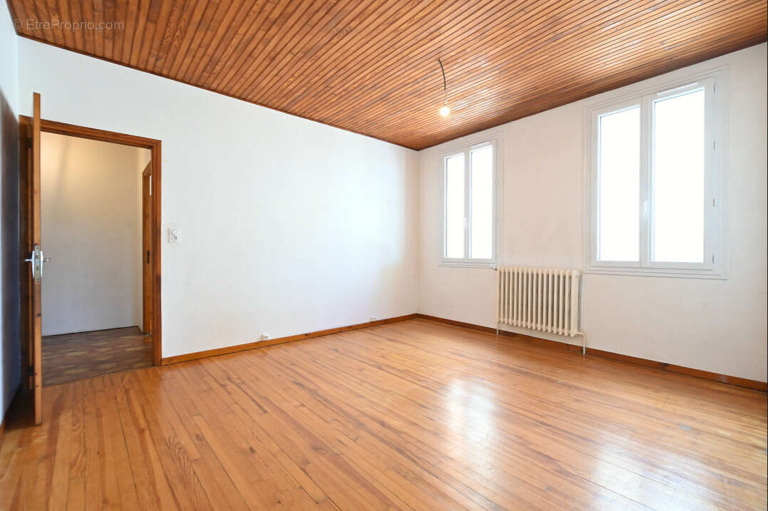 Maison à CINTEGABELLE