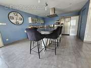 Maison à POUILLE-LES-COTEAUX