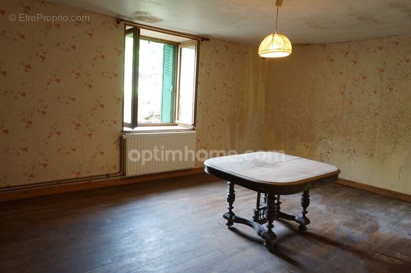 Maison à LUXEUIL-LES-BAINS