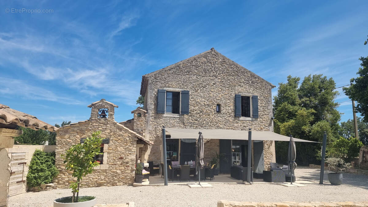 Maison à SUZE-LA-ROUSSE