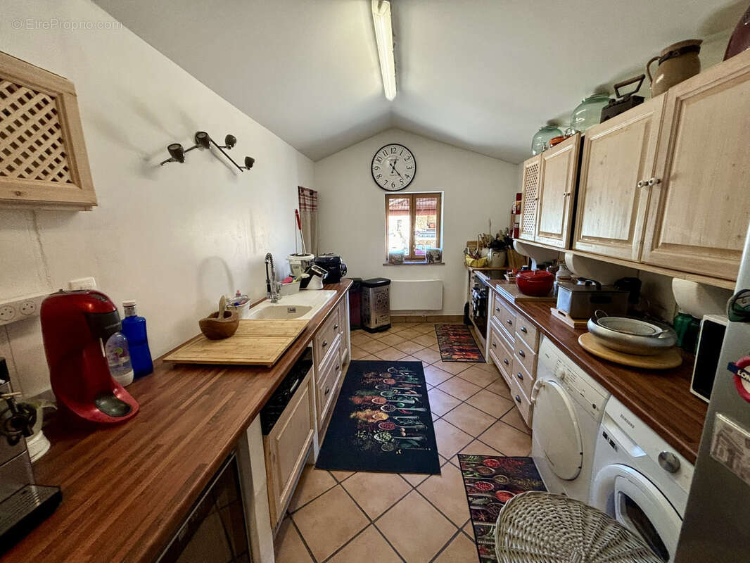 Maison à SUZE-LA-ROUSSE