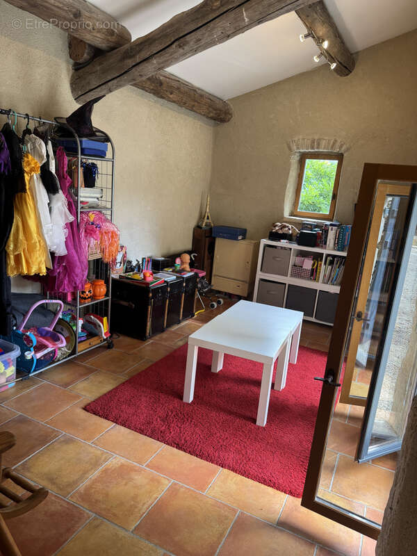 Maison à SUZE-LA-ROUSSE