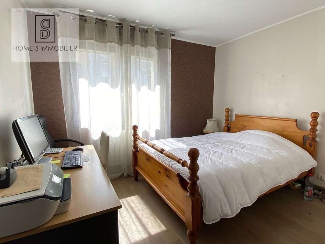 Appartement à LIVRY-GARGAN