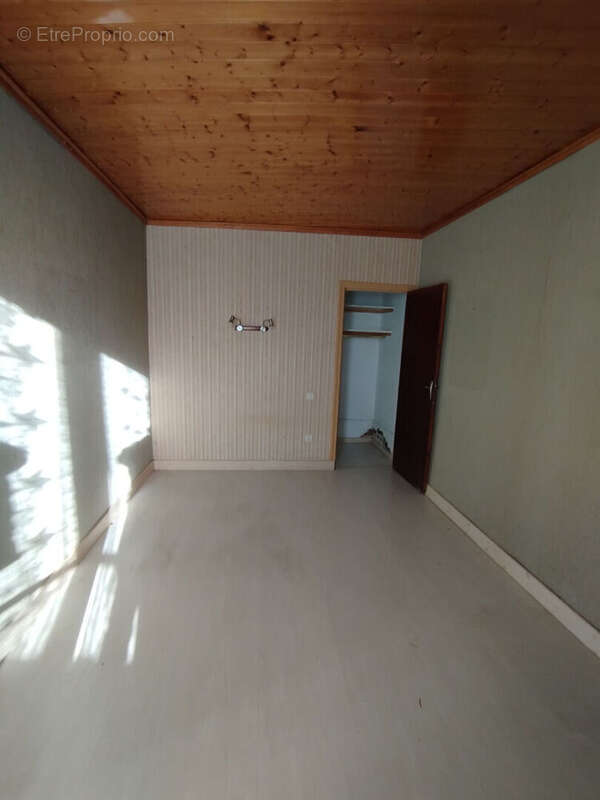 Appartement à SEYNE