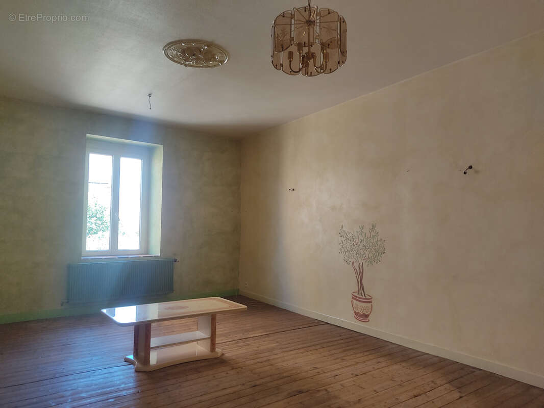 Appartement à TELOCHE