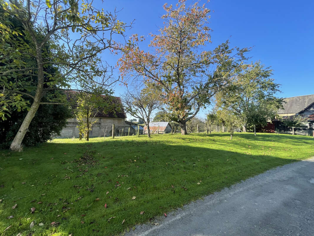 Maison à LES CHERIS