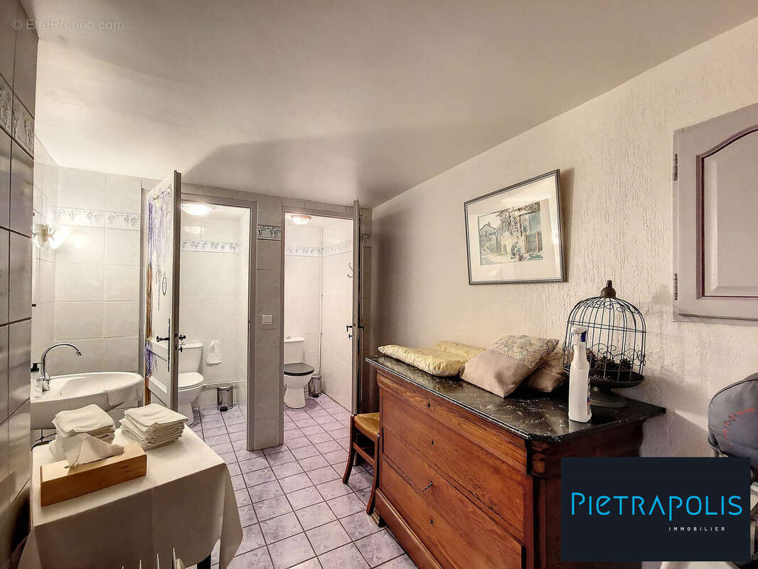 Autre à MONTSAUGEON