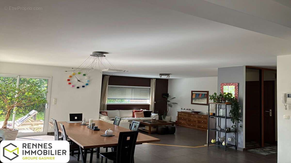 Maison à THORIGNE-FOUILLARD