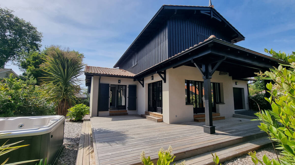 Maison à ANDERNOS-LES-BAINS