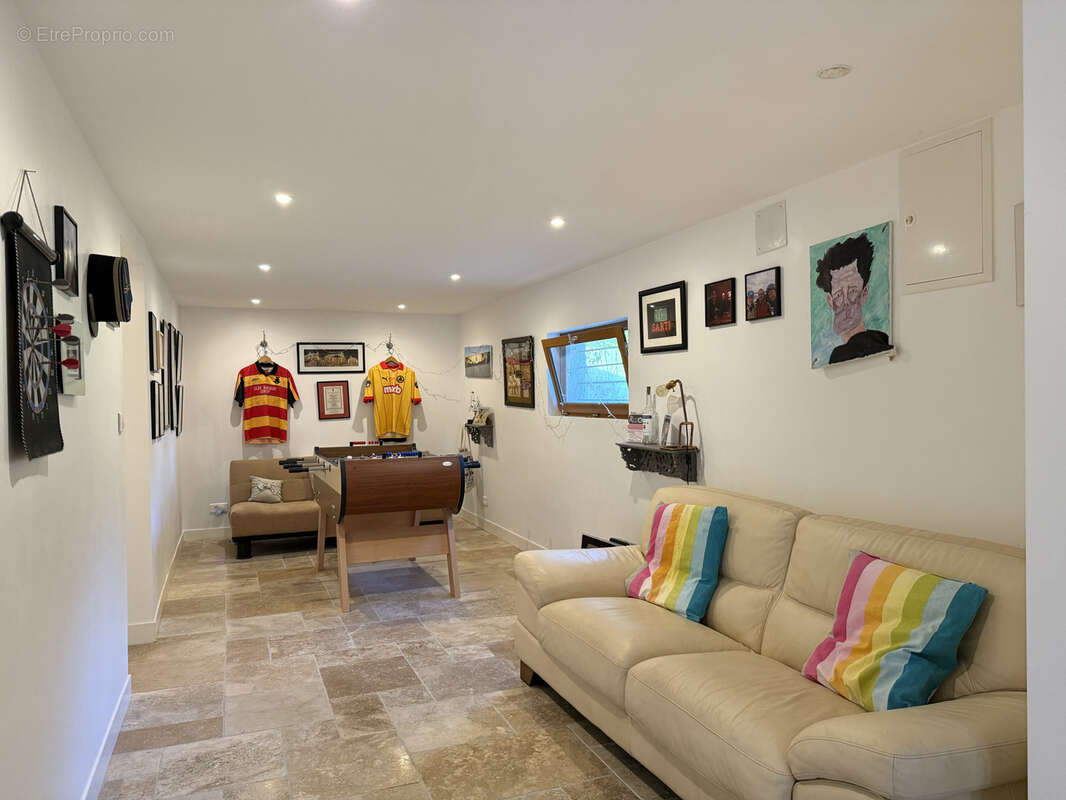 Maison à TOMBEBOEUF