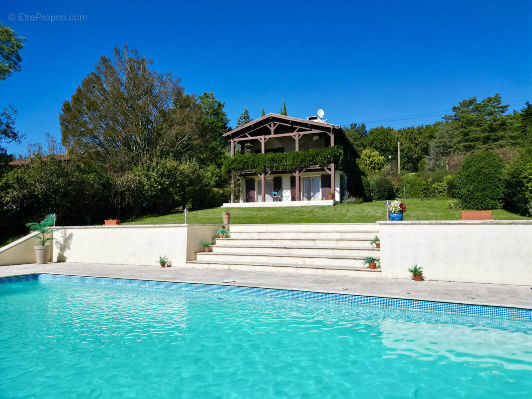 Maison à TOMBEBOEUF
