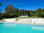 Maison à TOMBEBOEUF