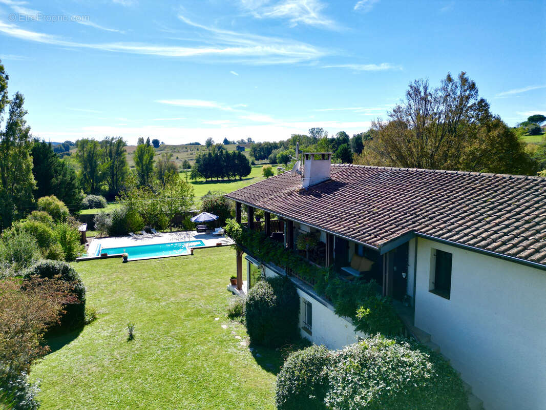 Maison à TOMBEBOEUF