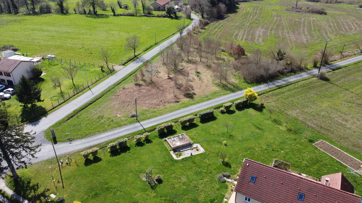 Terrain à FLAVIGNAC