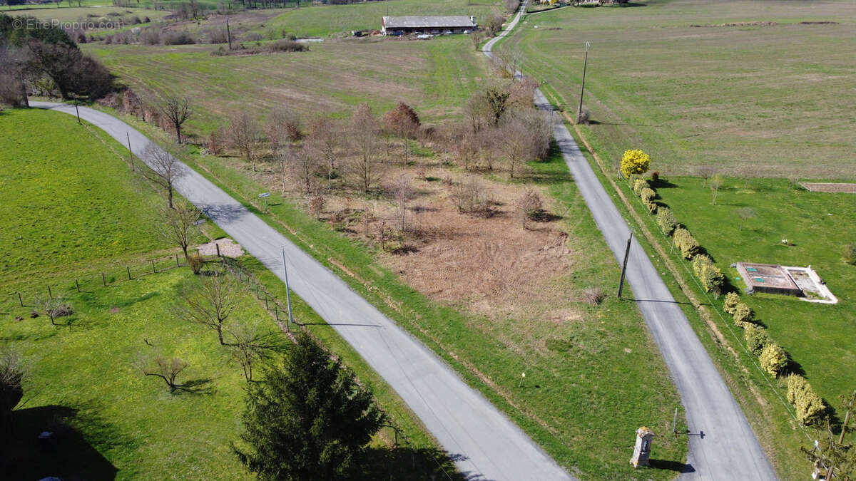 Terrain à FLAVIGNAC