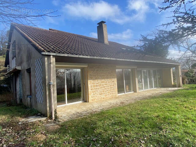 Maison à BELMONT-BRETENOUX