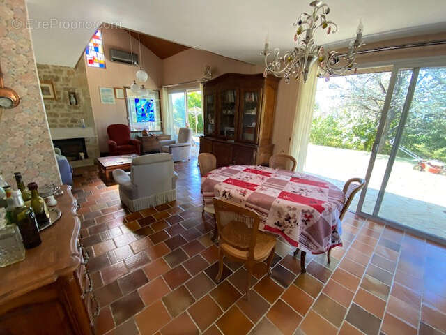 Maison à BELMONT-BRETENOUX