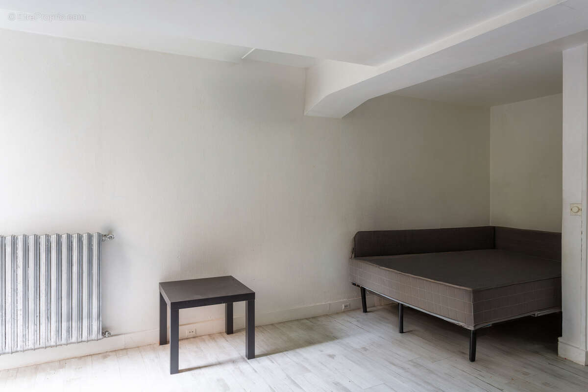 Appartement à PARIS-20E