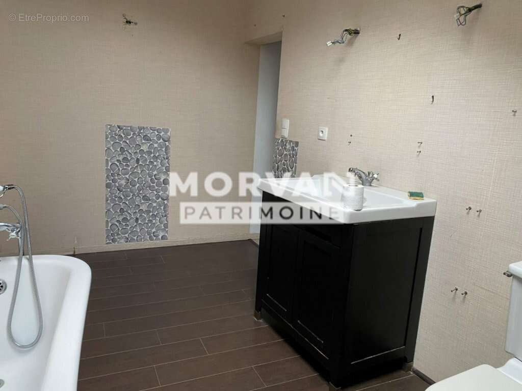 Maison à SAINT-SAULGE