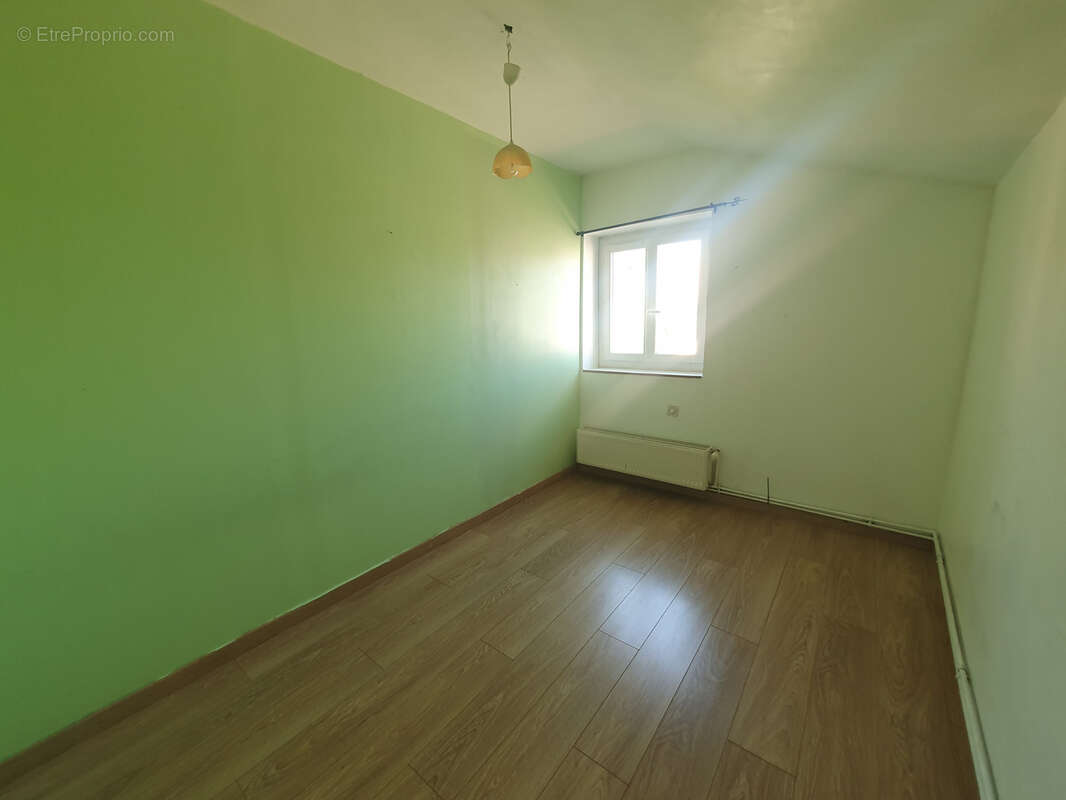 Maison à SAINT-BONNET-DE-MURE