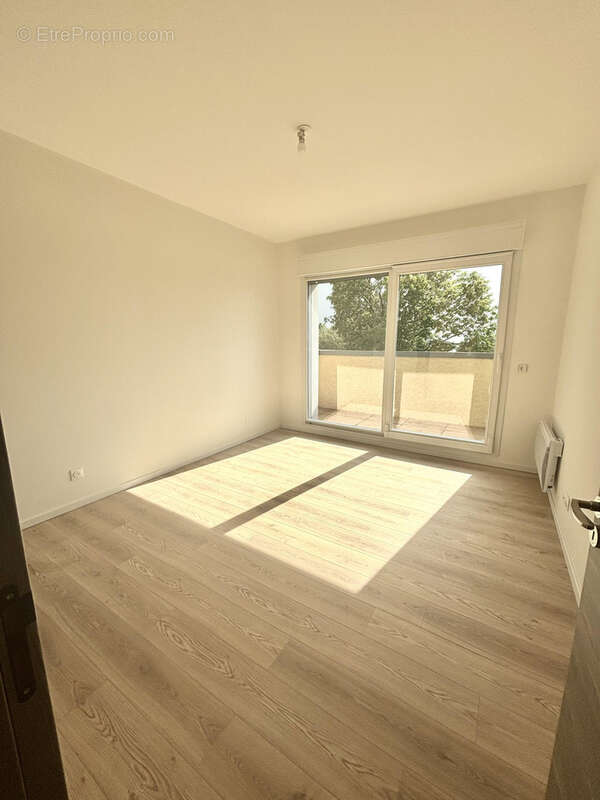 Appartement à CONTAMINE-SUR-ARVE