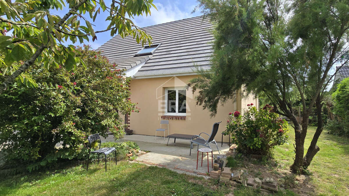 Maison à SAINT-MARTIN-EN-CAMPAGNE