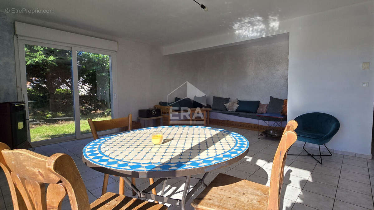 Maison à SAINT-MARTIN-EN-CAMPAGNE